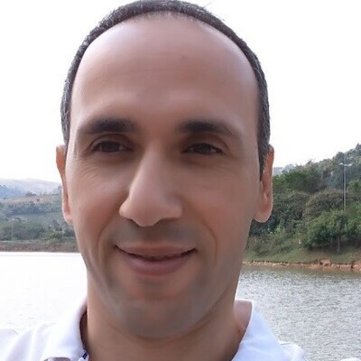 Avi Kavas